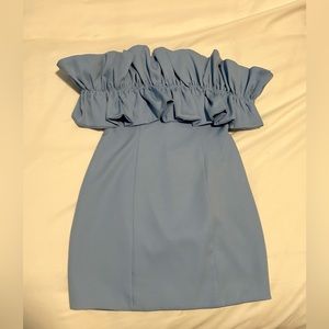 From Fab’rik boutique! Worn once for senior year homecoming.